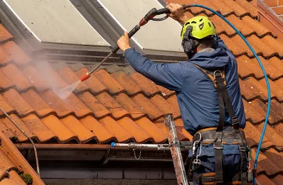 Démoussage et hydrofuge de toiture à Villainville